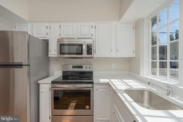 203 S PAYNE ST, Alexandria, VA 22314