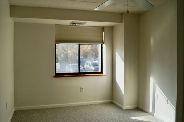 200 Ledgewood 205, Stoneham, MA 02180