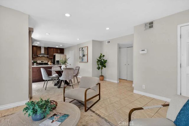 1000 S Citron 9, Anaheim, CA 92805