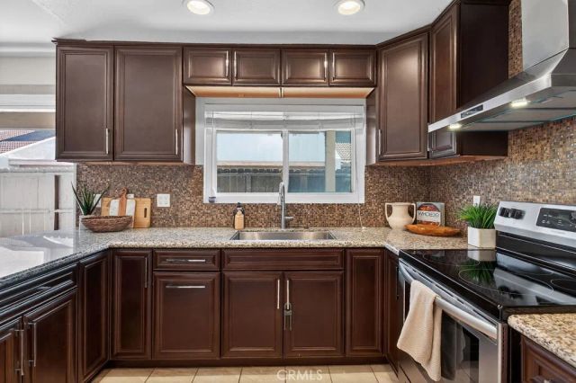 1000 S Citron 9, Anaheim, CA 92805