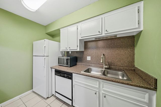 3131 Cummins Street 80, Houston, TX 77027