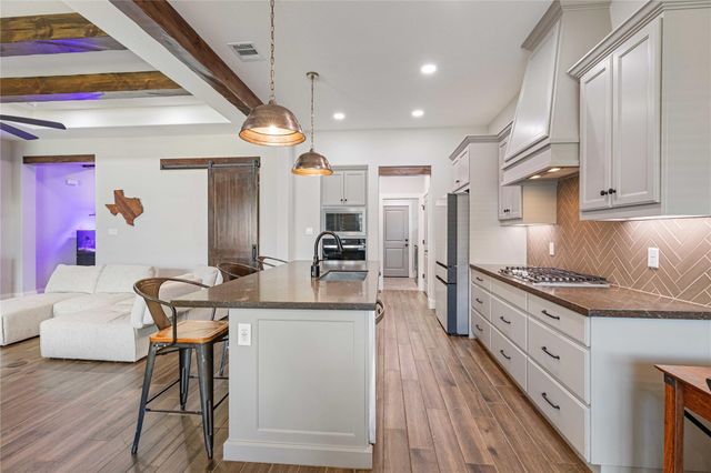 3033 Teller Drive, Bryan, TX 77808