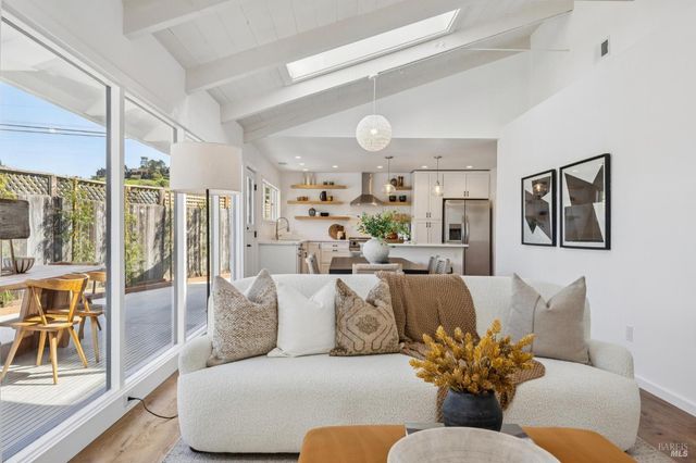 302 Starling Rd, Mill Valley, CA 94941