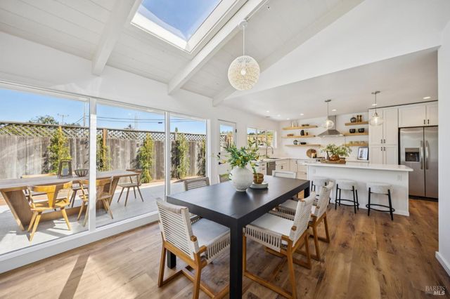 302 Starling Rd, Mill Valley, CA 94941