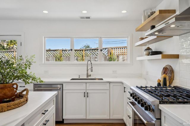 302 Starling Rd, Mill Valley, CA 94941