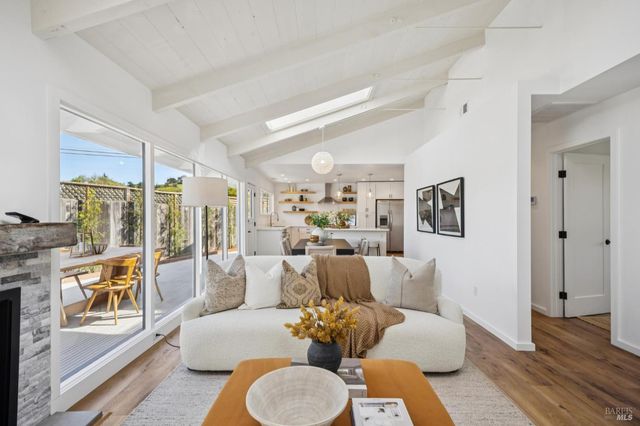 302 Starling Rd, Mill Valley, CA 94941