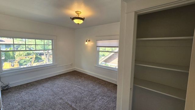 927 S Adams St, Spokane, WA 99204