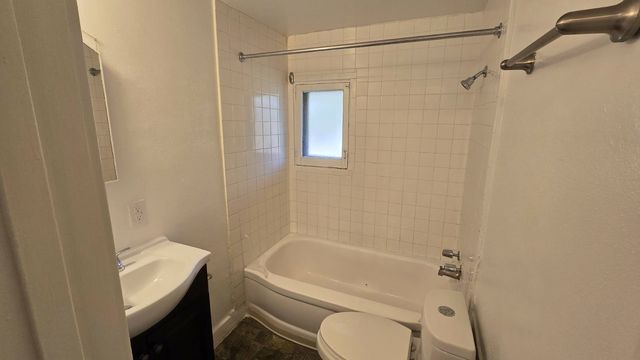 927 S Adams St, Spokane, WA 99204