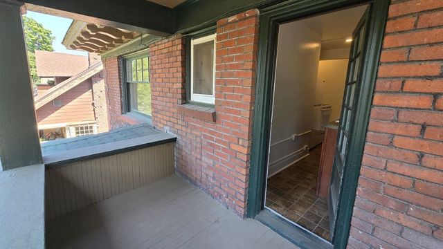 927 S Adams St, Spokane, WA 99204