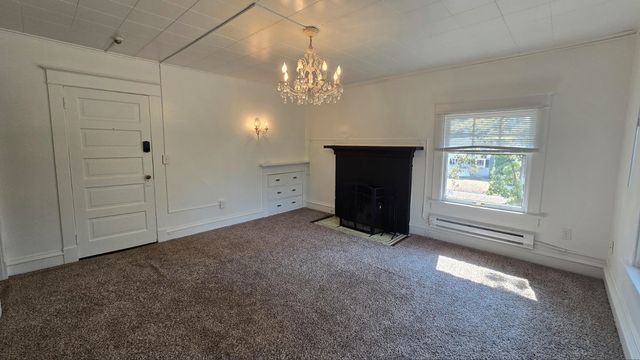 927 S Adams St, Spokane, WA 99204