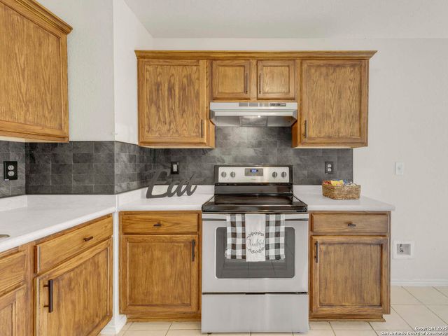 11018 DUBLIN FLD, San Antonio, TX 78254