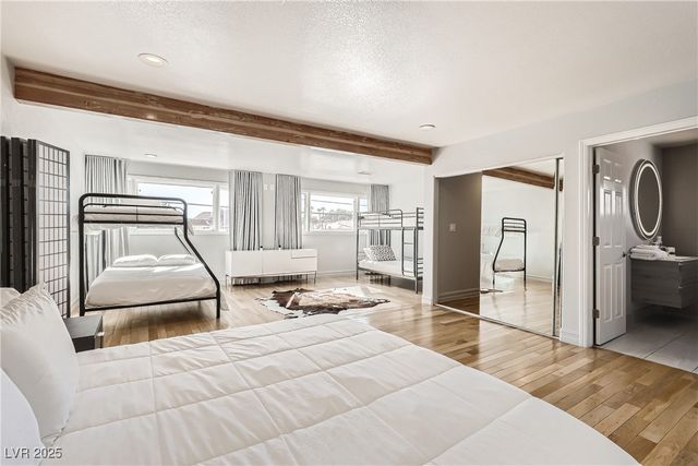 2890 Belcastro Street, Las Vegas, NV 89117