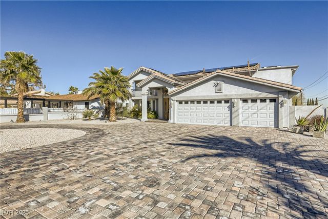 2890 Belcastro Street, Las Vegas, NV 89117