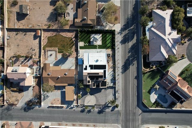 2890 Belcastro Street, Las Vegas, NV 89117