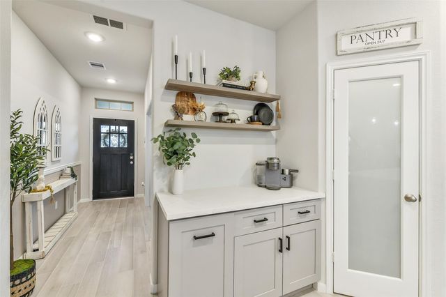 19307 Hillside Pasture Lane, Tomball, TX 77377