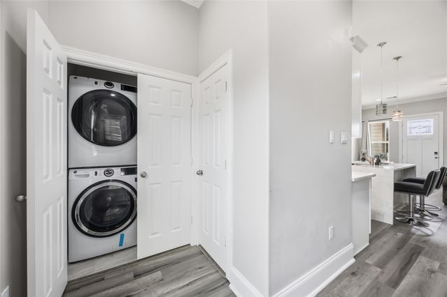 9320 Coffee Street A-B, Houston, TX 77033