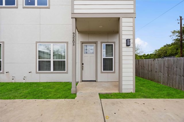 9320 Coffee Street A-B, Houston, TX 77033