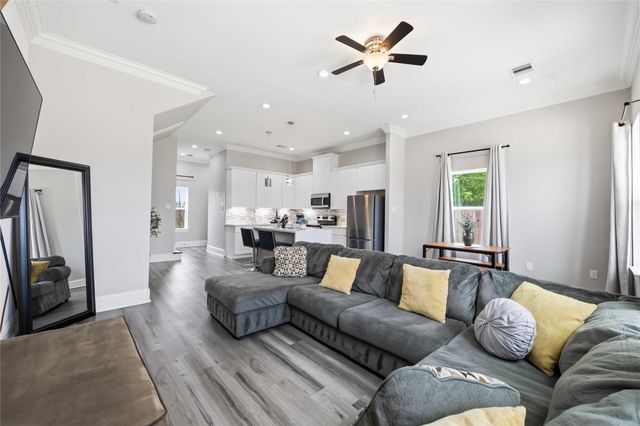 9320 Coffee Street A-B, Houston, TX 77033