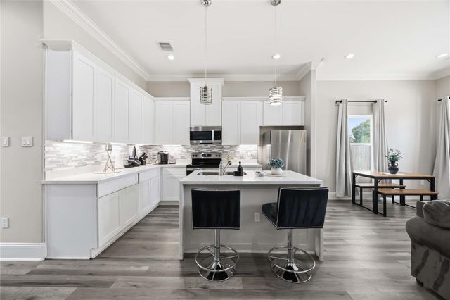 9320 Coffee Street A-B, Houston, TX 77033