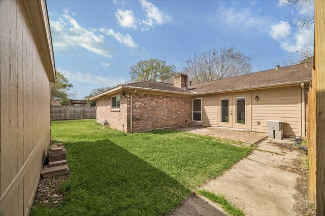 12403 Wedgehill Lane, Houston, TX 77077