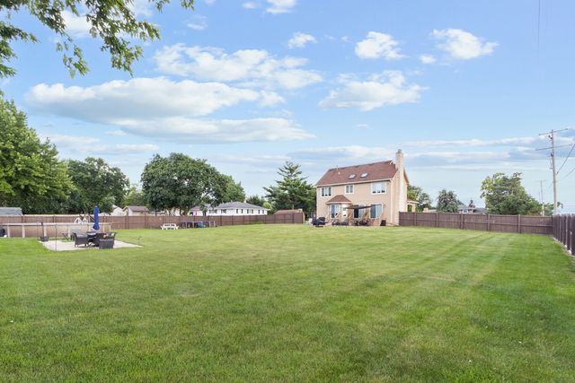 20752 Mary Drive, Lockport, IL 60441