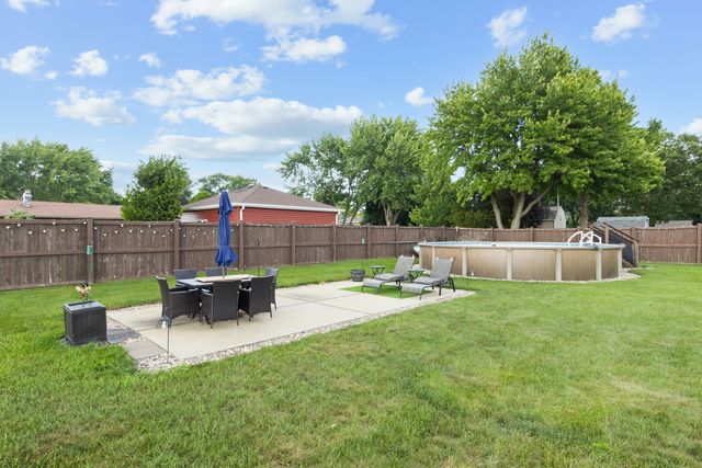 20752 Mary Drive, Lockport, IL 60441