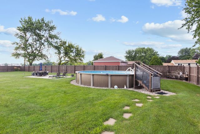 20752 Mary Drive, Lockport, IL 60441