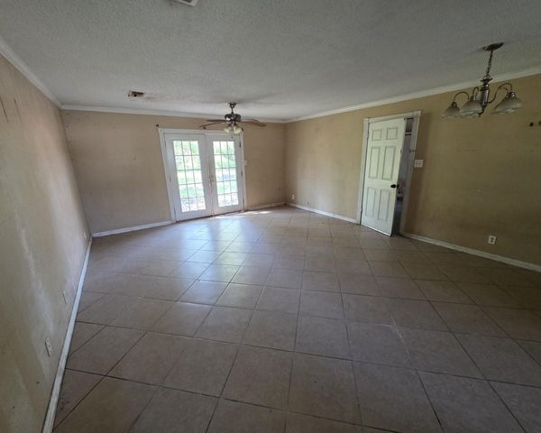 408 Dwyer Street, Angleton, TX 77515