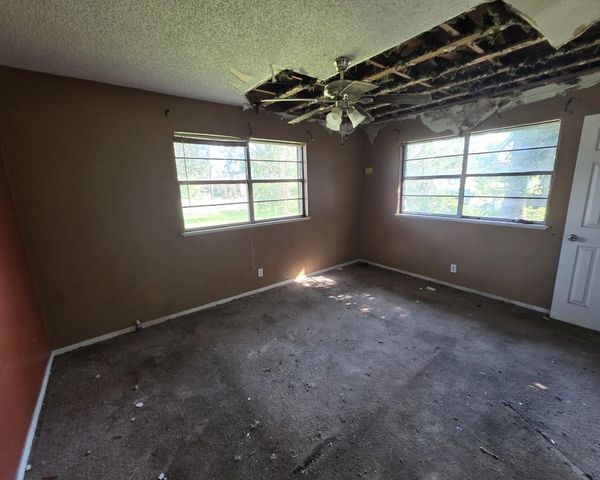 408 Dwyer Street, Angleton, TX 77515