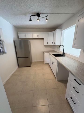 2850 Somerset Drive 208l, Lauderdale Lakes, FL 33311