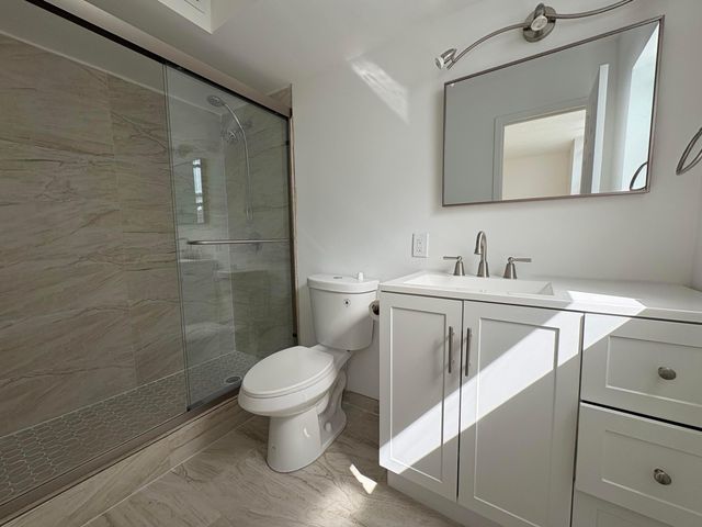 2850 Somerset Drive 208l, Lauderdale Lakes, FL 33311