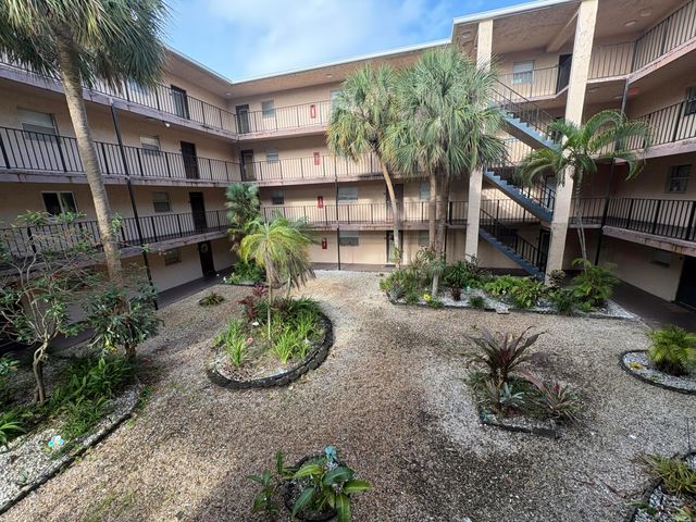 2850 Somerset Drive 208l, Lauderdale Lakes, FL 33311