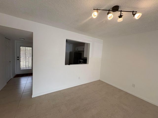 2850 Somerset Drive 208l, Lauderdale Lakes, FL 33311