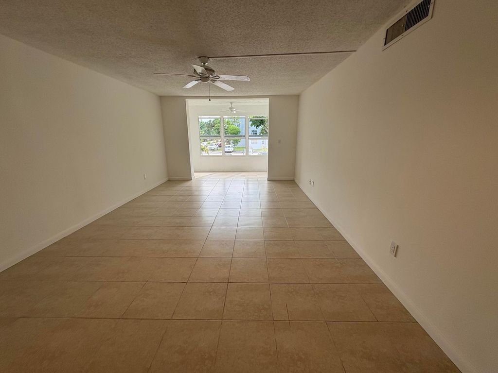 2850 Somerset Drive 208l, Lauderdale Lakes, FL 33311