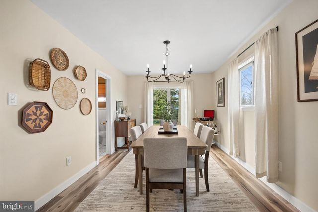 1012 MEARNS RD, Warminster, PA 18974