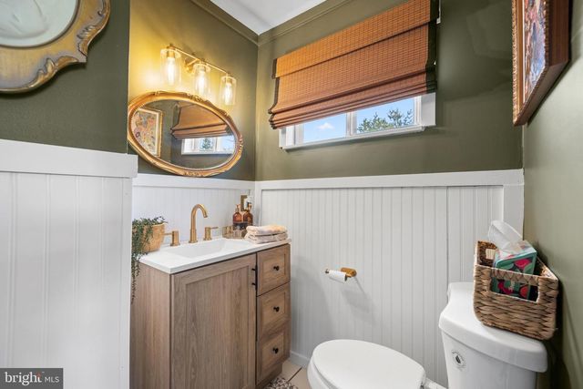 1012 MEARNS RD, Warminster, PA 18974