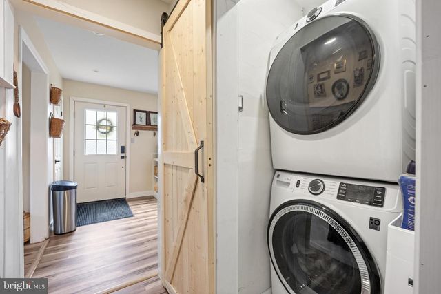 1012 MEARNS RD, Warminster, PA 18974