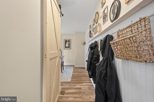 1012 MEARNS RD, Warminster, PA 18974