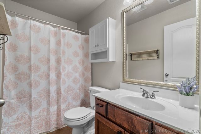 4009 W 104th Place S, Tulsa, OK 74132