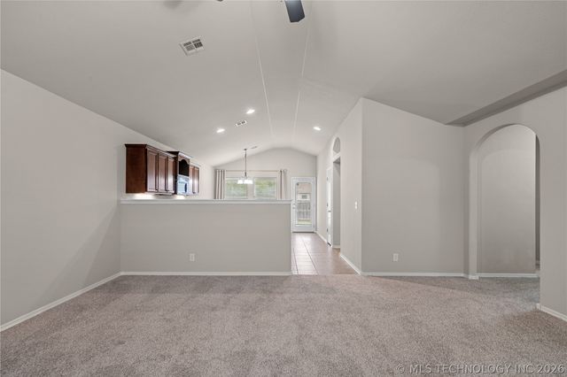 4009 W 104th Place S, Tulsa, OK 74132