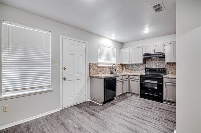 1403 Courtney Place, Cleburne, TX 76033