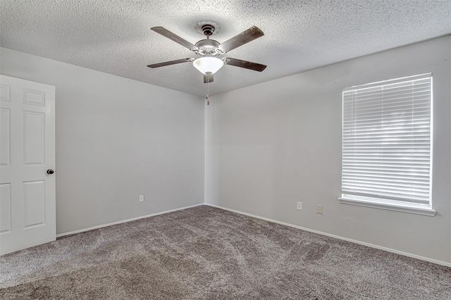 1403 Courtney Place, Cleburne, TX 76033