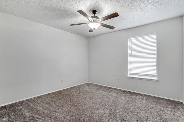 1403 Courtney Place, Cleburne, TX 76033