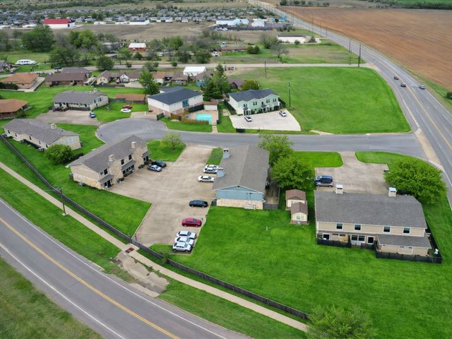 1403 Courtney Place, Cleburne, TX 76033