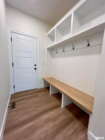 680 SWEET WOOD Lane, Blue Grass, IA 52726