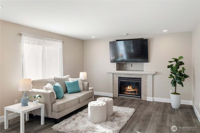 27456 237th Place SE, Maple Valley, WA 98038