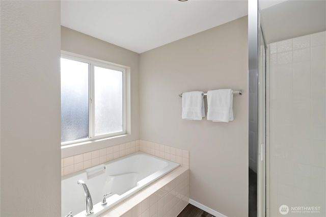 27456 237th Place SE, Maple Valley, WA 98038