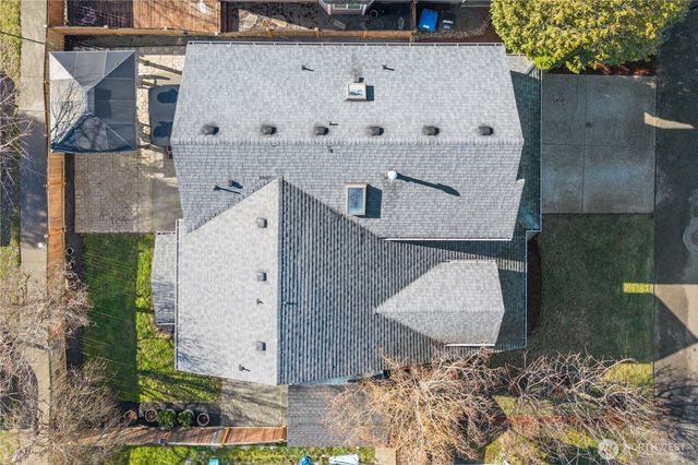 27456 237th Place SE, Maple Valley, WA 98038