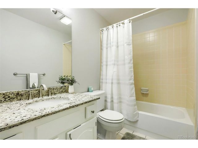 10000 E Yale Ave 7, Denver, CO 80231