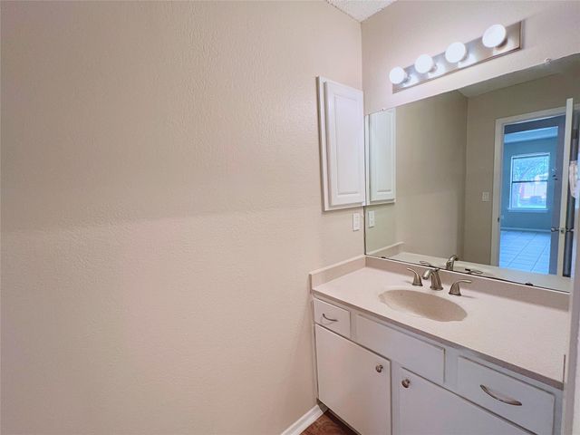 101 Clearday DR 106, Austin, TX 78745